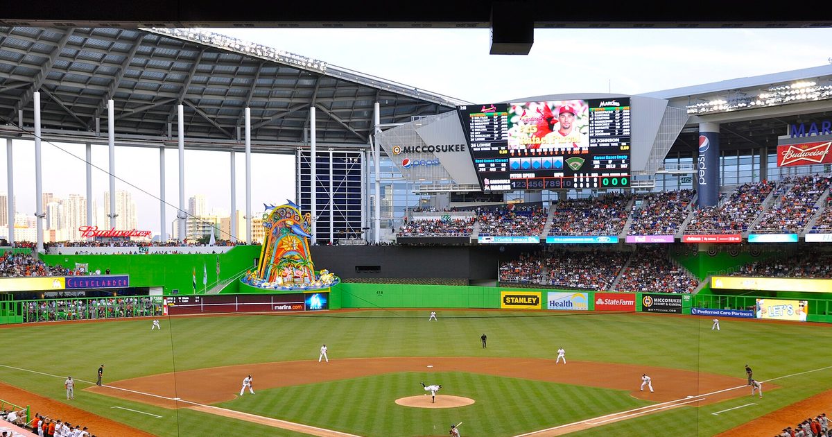 Vista interior del estadio de los Marlins en Miami durante un partido de la MLB